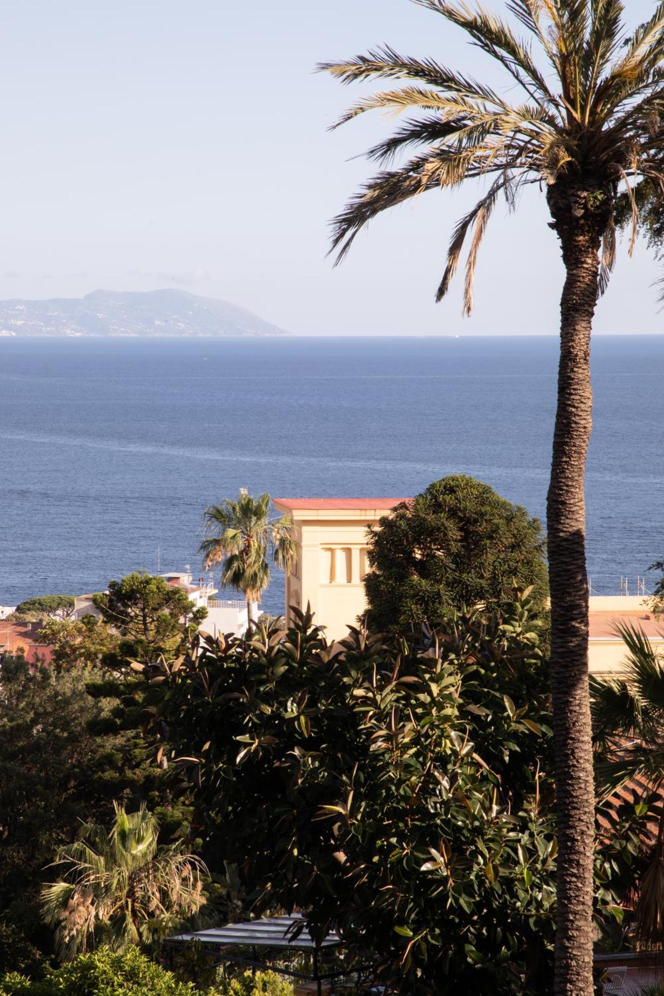 Отель De Bonart Naples, Curio Collection By Hilton Экстерьер фото